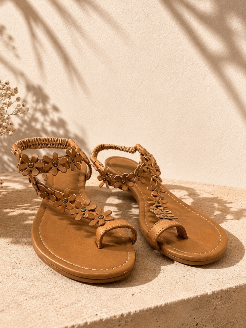 Sandals Womens Size 6 Brown Floral Boho Casual Flat Strappy